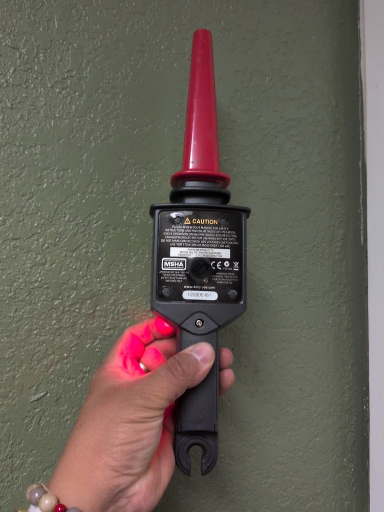 Amprobe TIC 300 Pro AC Voltage Detector