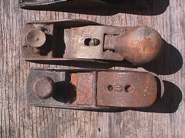 RUSTY WOOD BLOCK PLANE PARTS