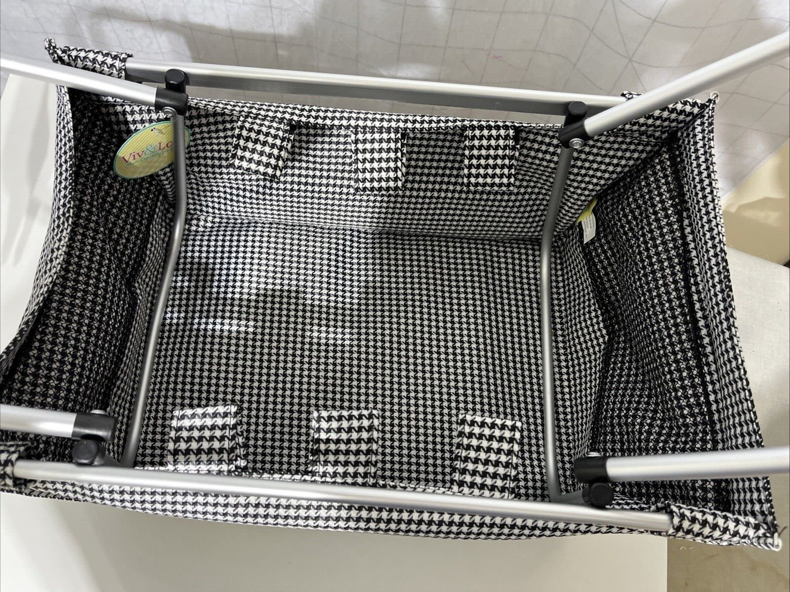 Viv and Lou Houndstooth Market Tote with Durable Removable Aluminum Frame NEW