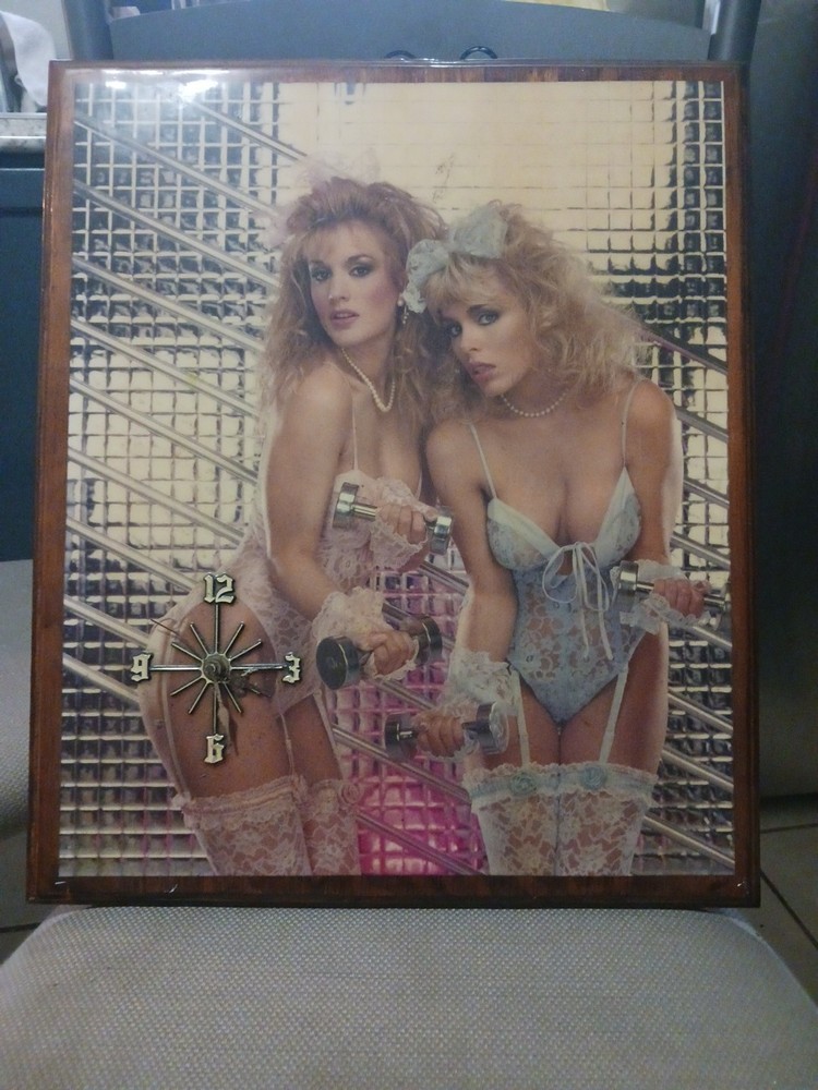 Vintage 80s Clock