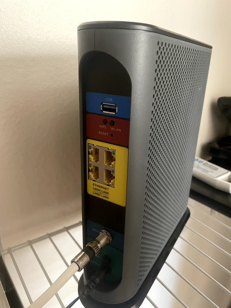 Motorola Modem + Wi-Fi Router