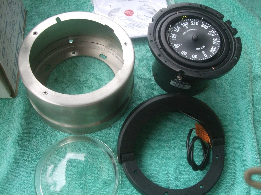 Ritchie Navigator Compass Sailboat DNP-200 *NEW*