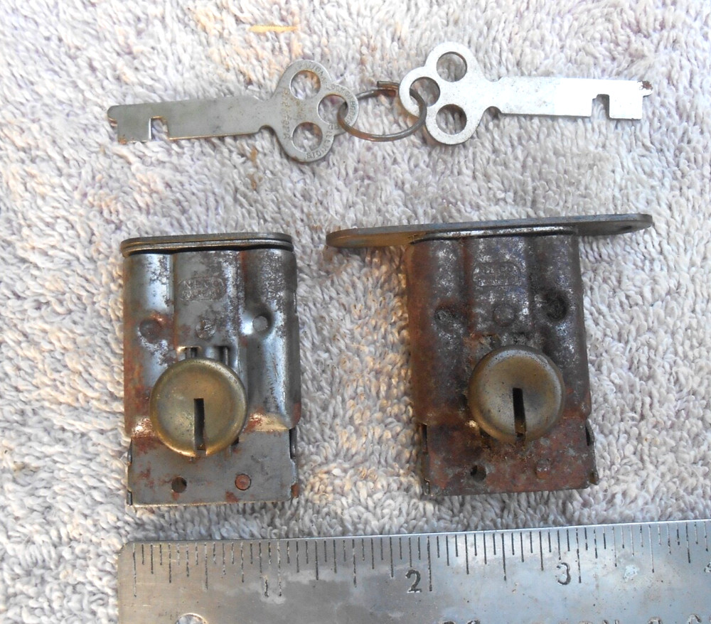 2 different  Vtg  ROCKFORD  Locks  With 2 same keys
