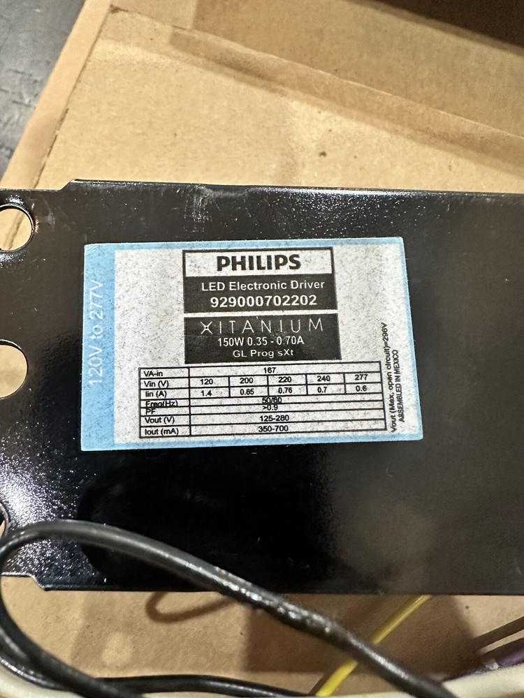 Philips Xitanium 929000702202 Programmable Dimmable Outdoor LED Driver 150W