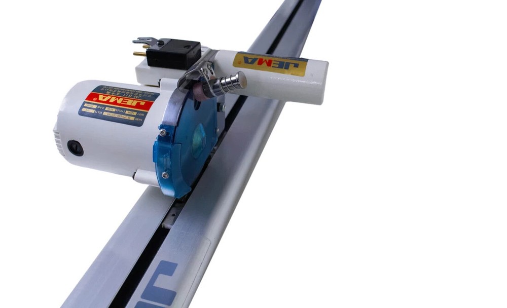 JM-B-11 (INDUSTRIAL FABRIC CUTTING MACHINE)