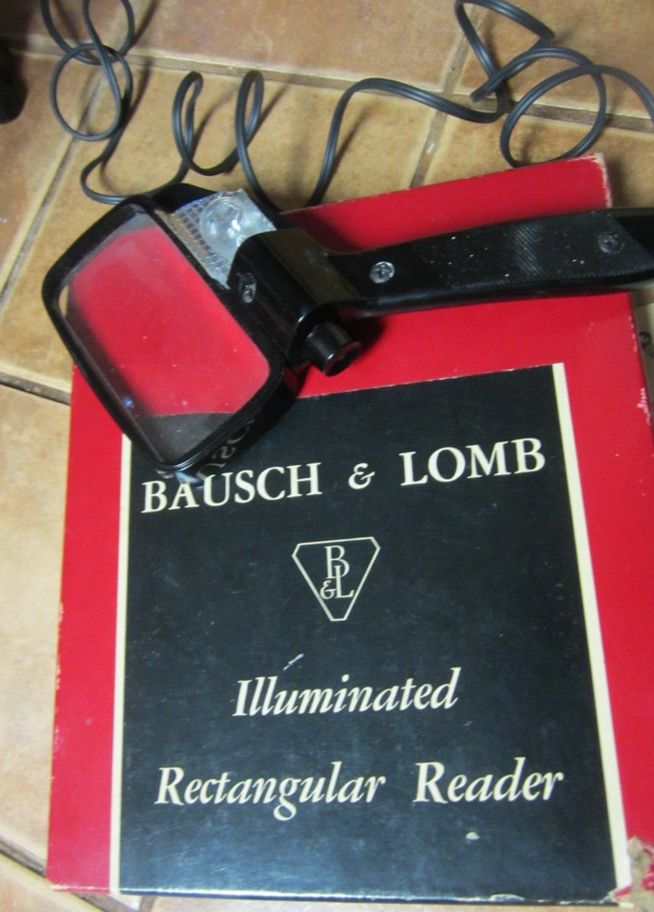 Bausch & Lomb Illuminated Rectangular Reader Magnifier #81-33-85 67-in cord/Box