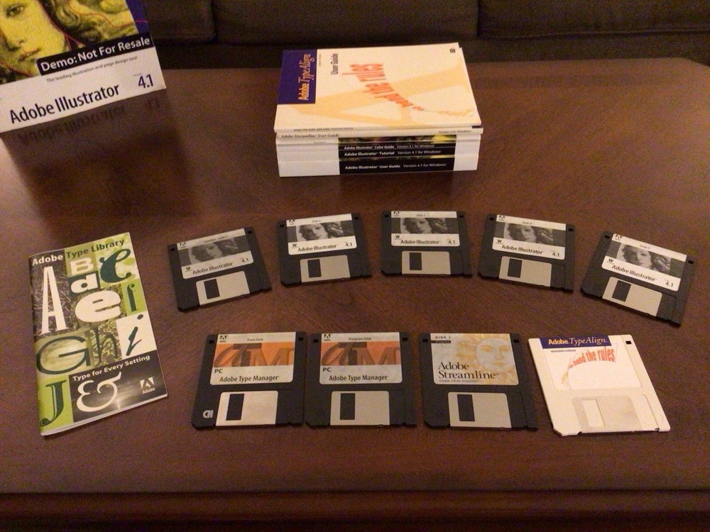 Adobe Illustrator 4.1 COMPLETE VERSION 3.5” floppy discs w/Extras