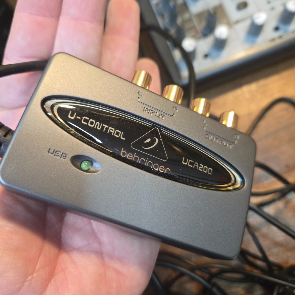 Behringer PODCASTUDIO 2 USB Bundle - Podcasting Bundle