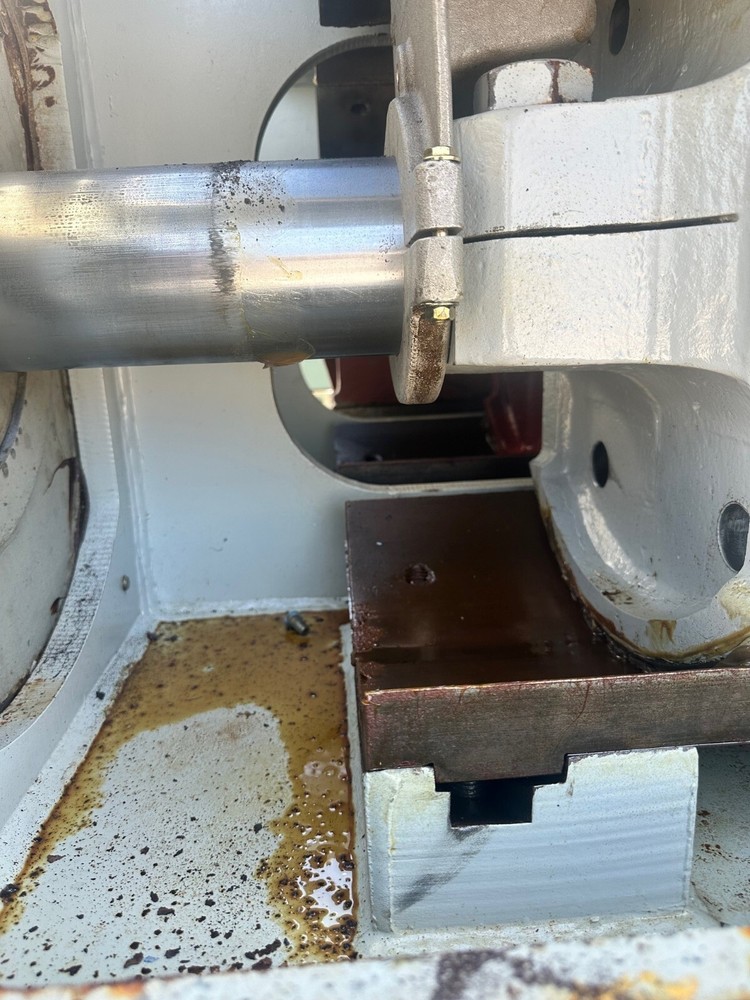 TRIPLEX 1300HP NATIONAL MUD PUMP