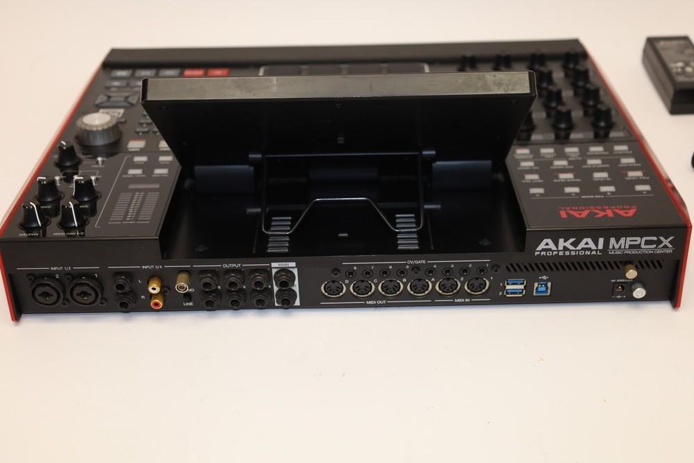 Akai Professional MPC-X Standalone Sampler and Sequencer