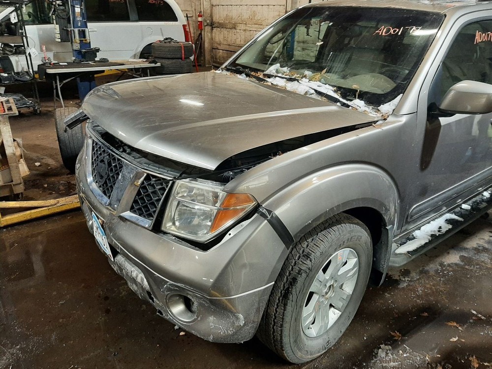 PATHFINDR 2005 High Mounted Stop Light 1075876