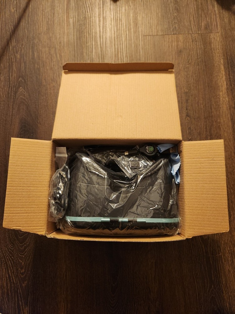 ReTrak Utopia 360 Degree 3D VR Headset Bundle Bluetooth Earbuds & Controller