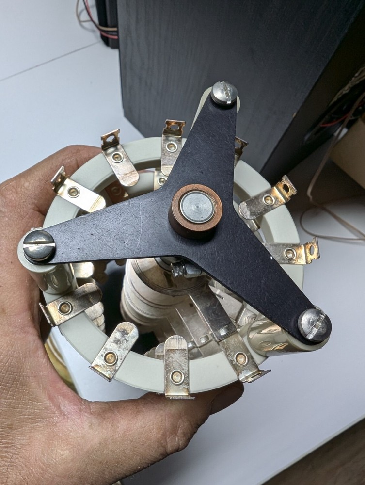 RF Switch - Model 88, 5 Pole , 11 Throw , 13 kv / 30 amps