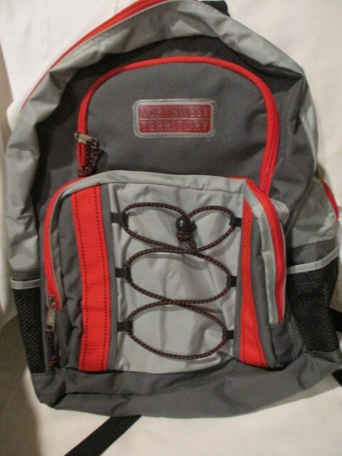 NORTHWEST TERRITORY Vint Backpack Mesh Side Pockets 2Front Pockets Zipper Close