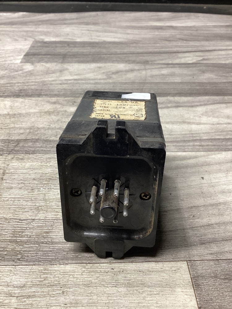 New Omron Solid State Synchronous Motor Timer AA-UA 10 Sec #119N107