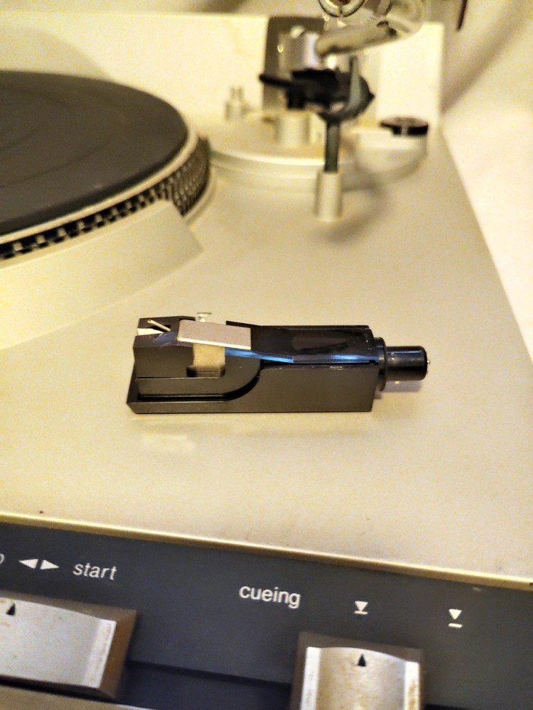 Technics SL-3350 Turntable