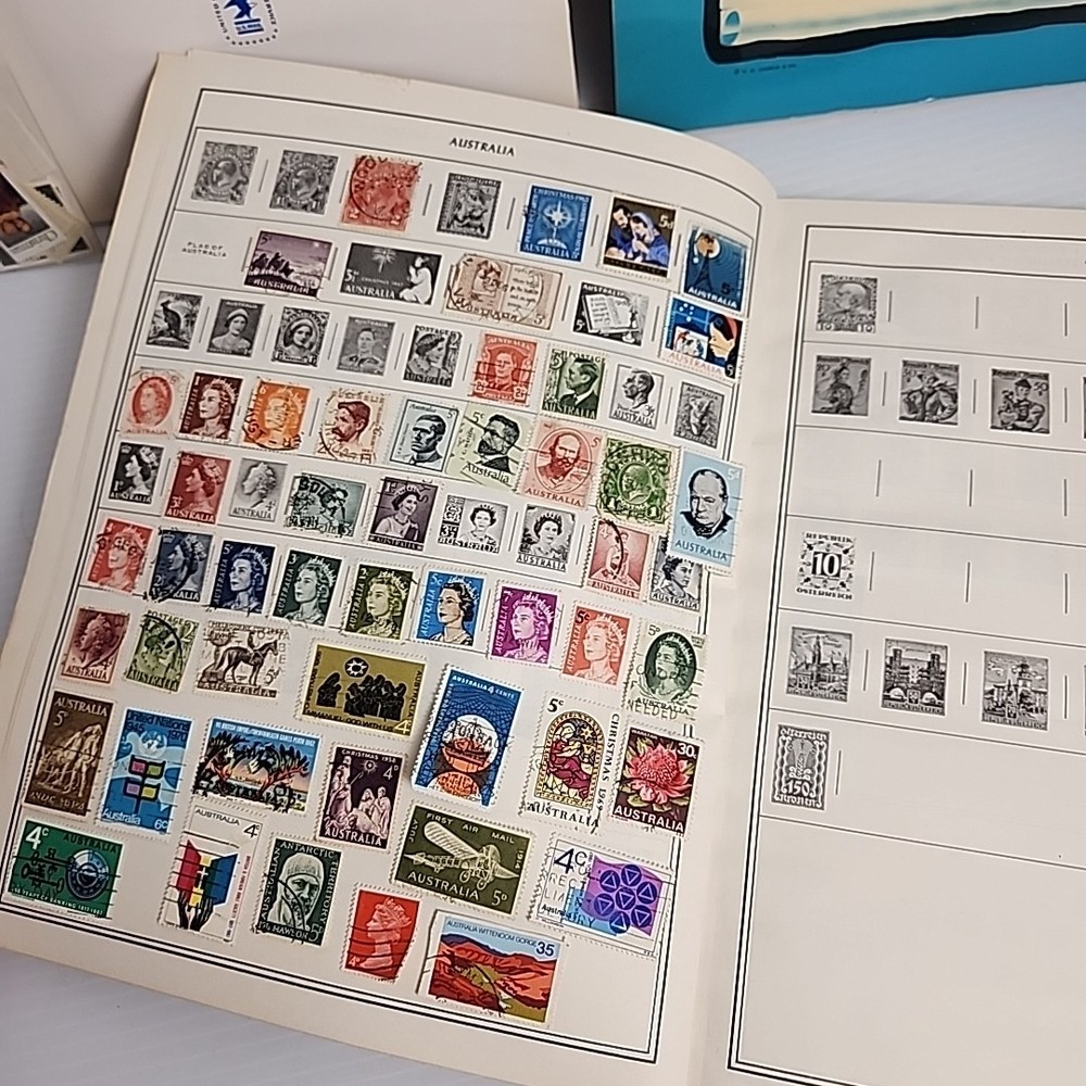 Harris Pioneer World Wide Postage Stamp Album 1977 180+ Stamps Collection & USA