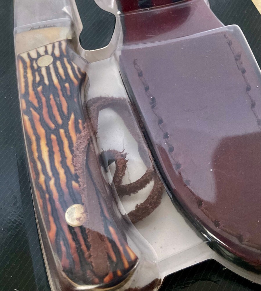 Uncle Henry Mini Pro Hunter Fixed Blade Skinner Knife with Sheath