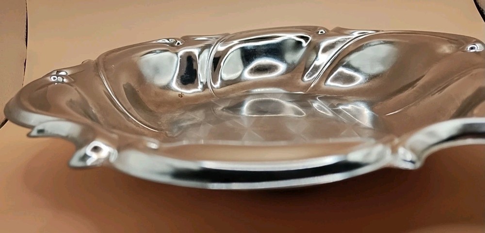 silver-plated round shallow Scallop Serving Platter