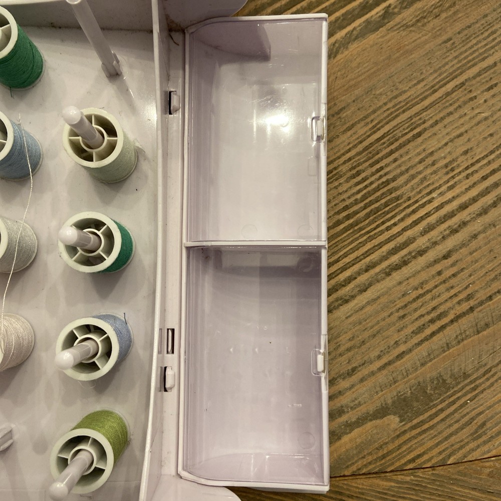 Singer Sew Essentials sewing kit Portable storage case