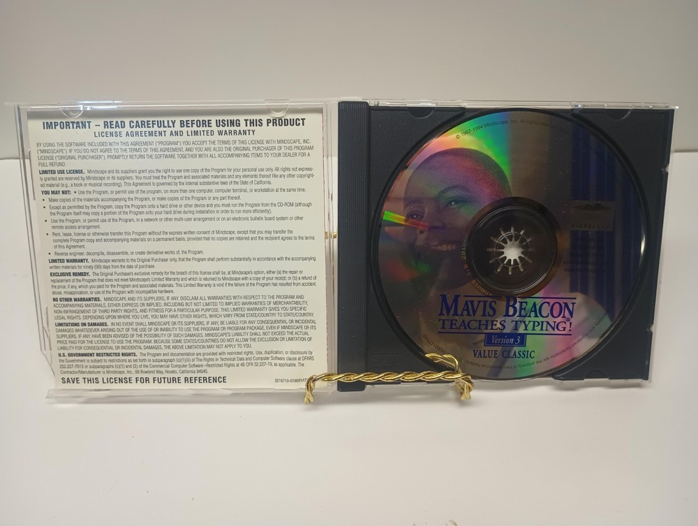Mavis Beacon Teaches Typing Version 3 1994 Mindscape PC CD-ROM Disc