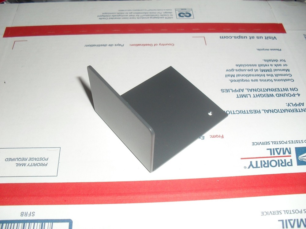 Extron 70-337-01 Eighth Rack Face Panel for 1U Enclosures with Screws