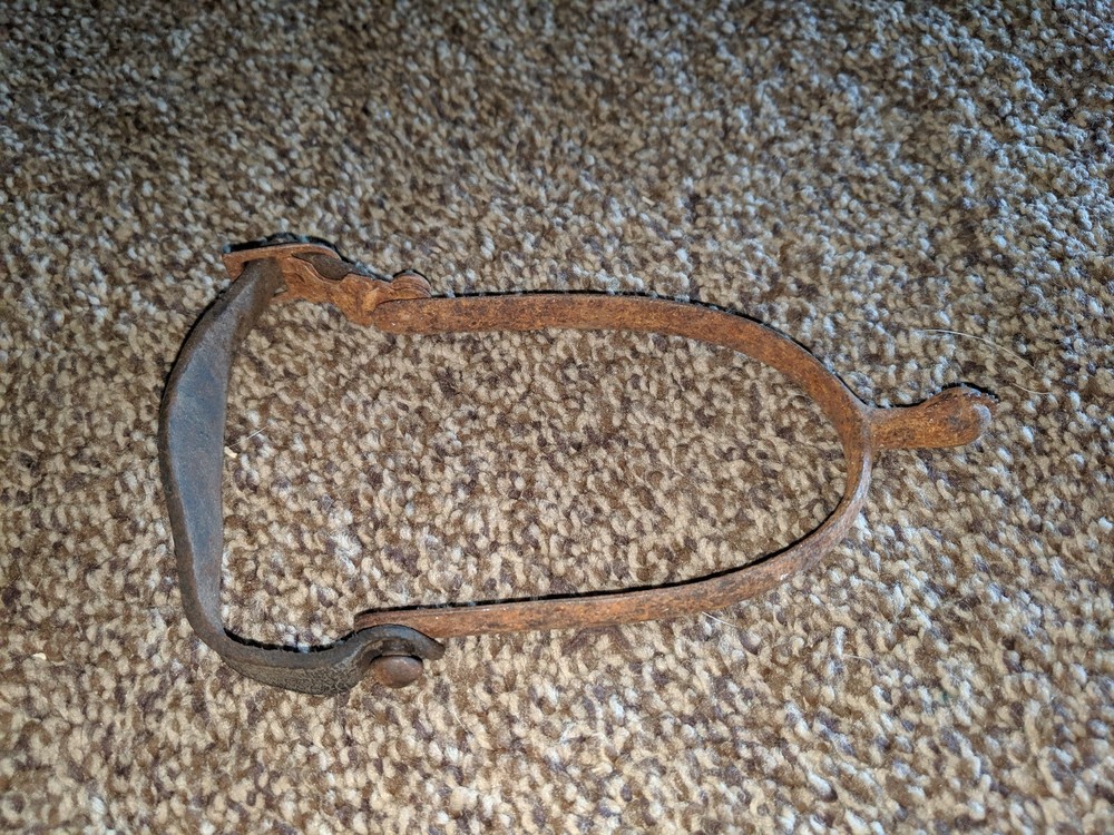 Single Right Military Spur