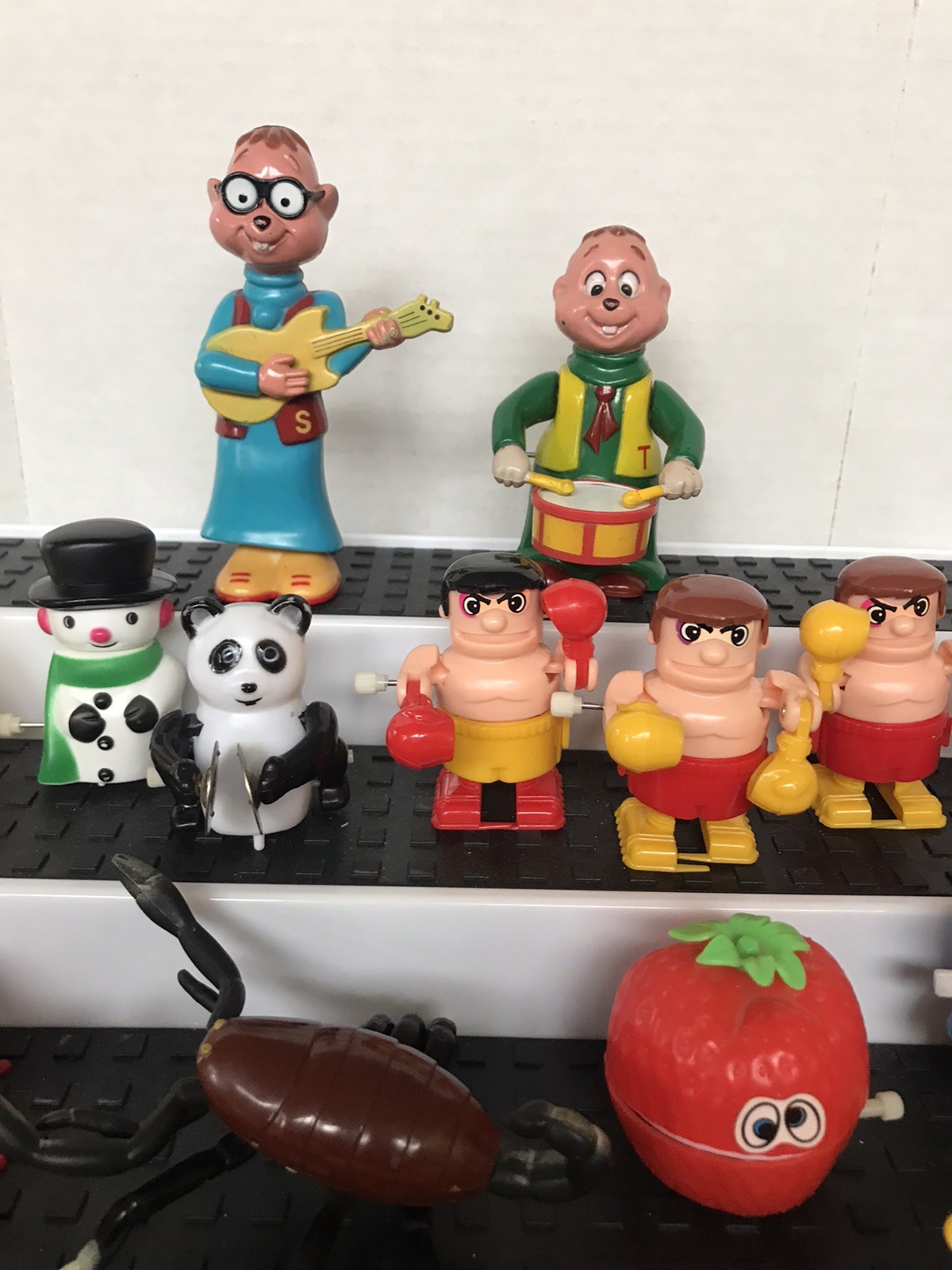 VINTAGE WIND UP TOYS HONG KONG LOT 19 BOXERS BOAT THEODORE SIMON PANDA CLOCK