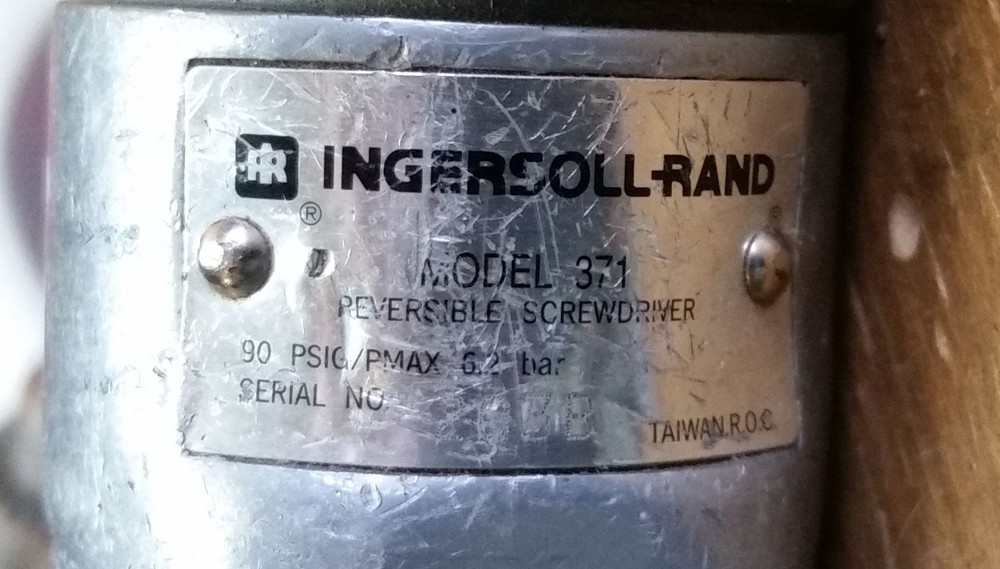 INGERSOL RAND REVERSIBLE PNEUMATIC SCREWDRIVER /NUT RUNNER MODEL 371
