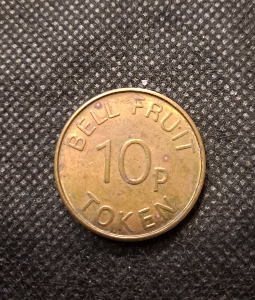 BELL FRUIT 10 P TOKEN!   e5353XCX