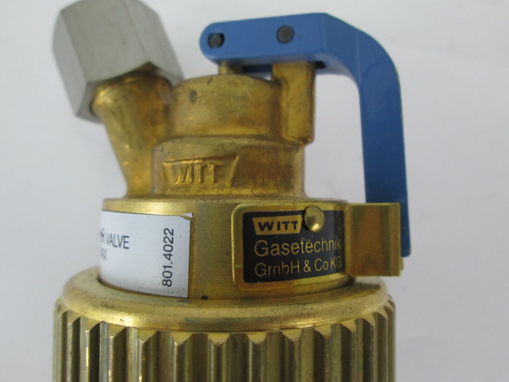 New Witt D5810 Concoa Automatic Flashback Arrestor 801 0786 Oxygen 150 PSI Max