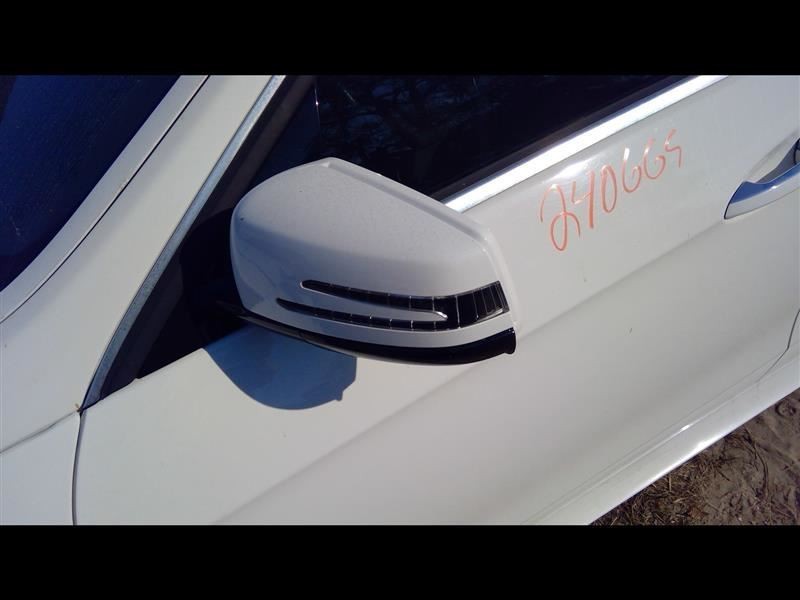 E350 2015 High Mounted Stop Light 1083364