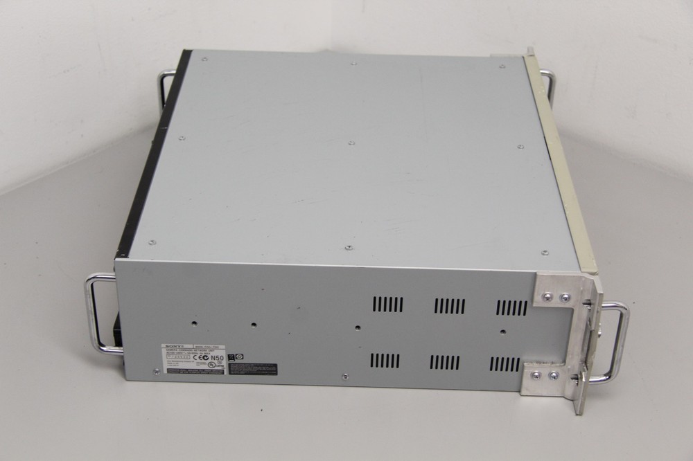 Sony CNU-700 Camera Command Unit Rack Mount Includes Two Installed Cards
