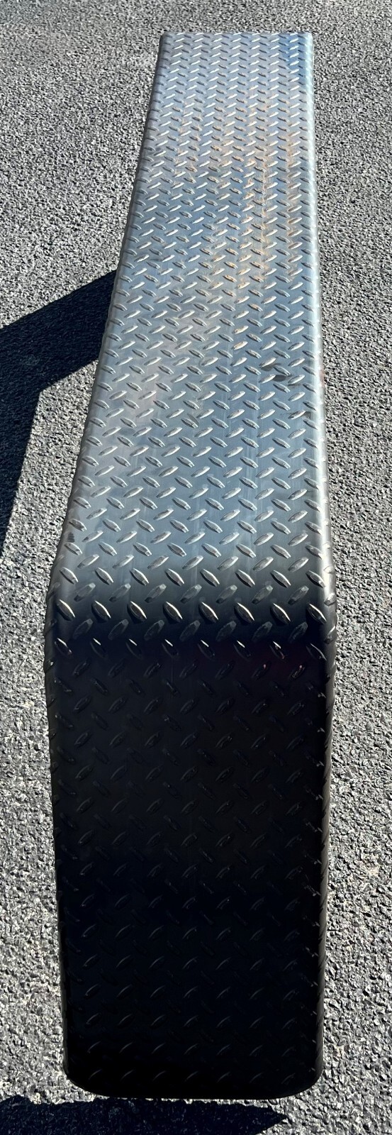 Tandem Treadplate Single Break Fender, fits 15-17.5" wheels 14Ga Steel 10x72x19