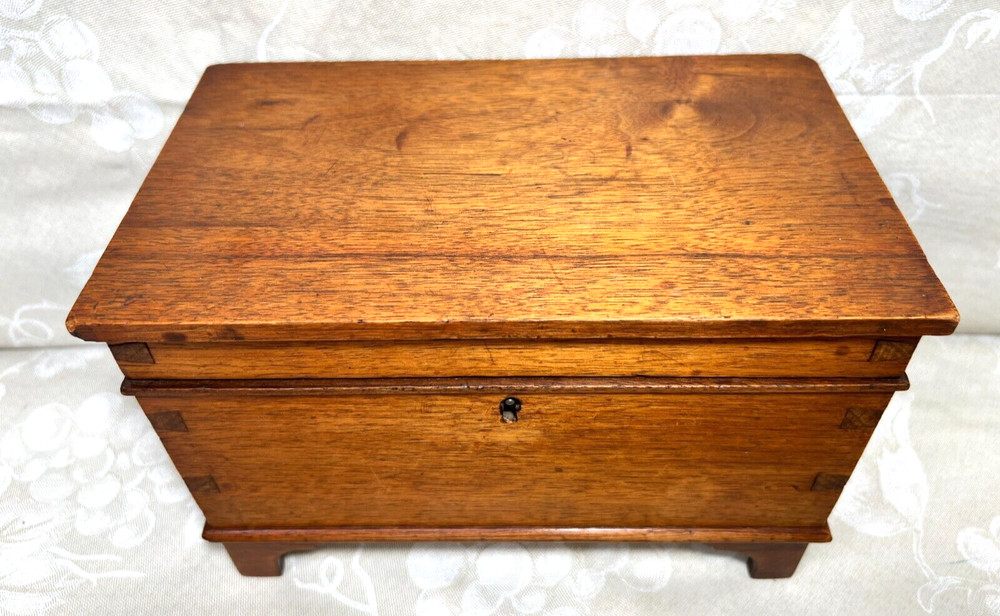 Diminutive Blanket Chest Probably made by a Cabinet Maker No Key