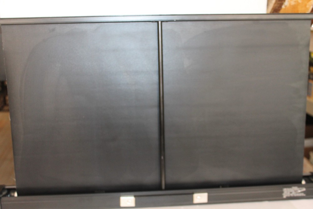 Self Stand & Portable Projection Screen - Quick Set Up