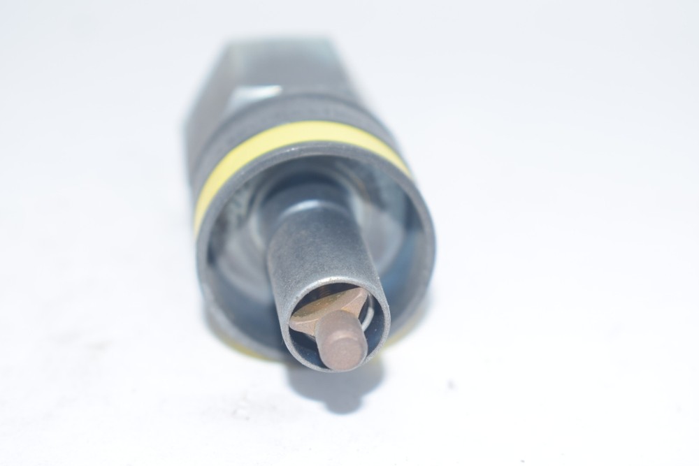 NEW SWAGELOK QC8 Key 4 BRASS QUICK CONNECT STEM FITTING