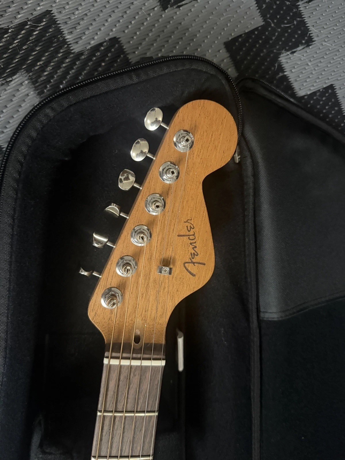 Fender Highway Series Dreadnought Walnut Top