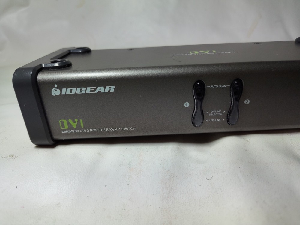 IOGEAR 2Port DVI KVM & Peripheral Sharing Switch with Audio GCS1102