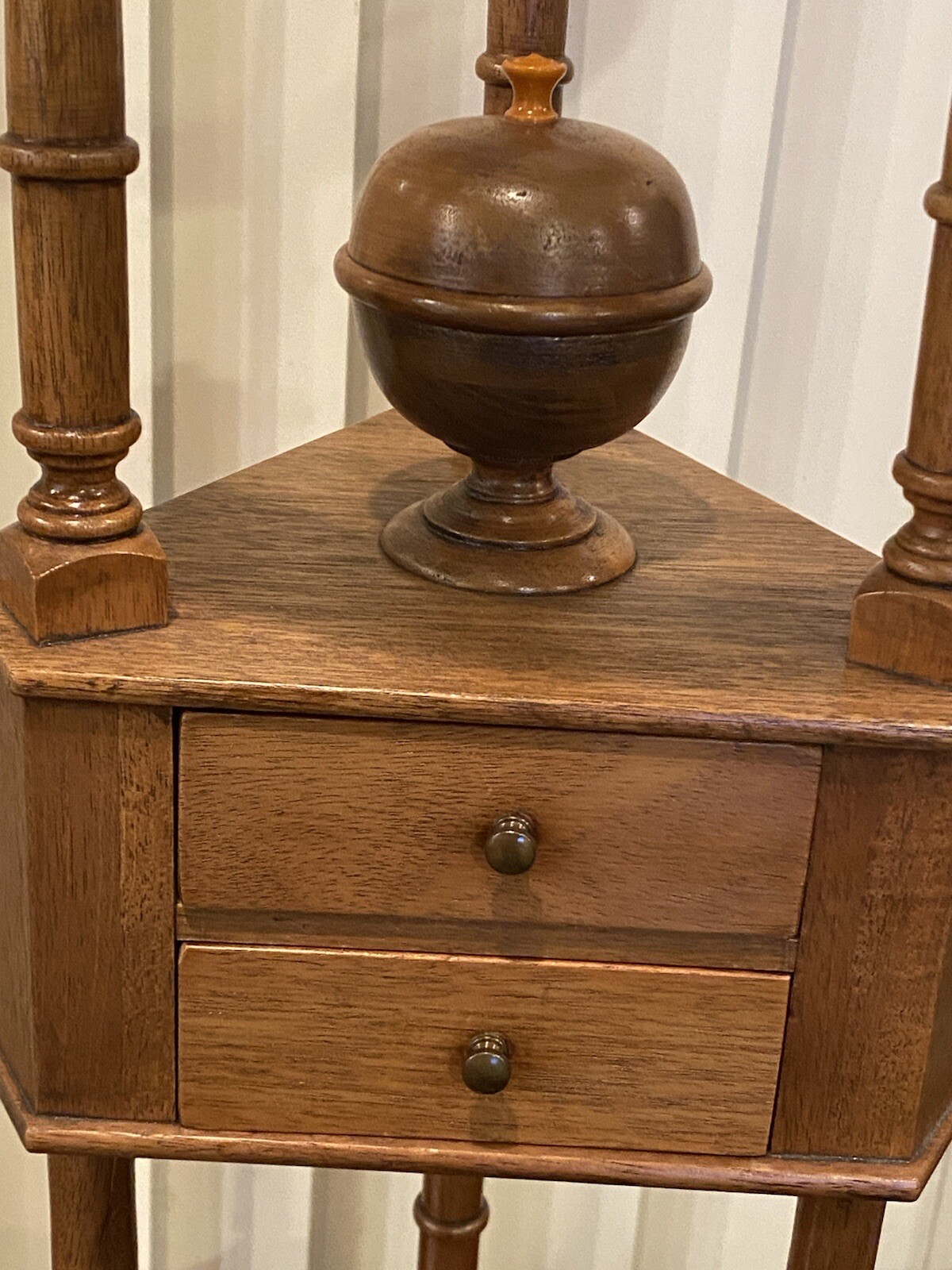 Wig Stand Antique toilet or dressing Table Stand WASHSTAND WIG-STAND Vintage