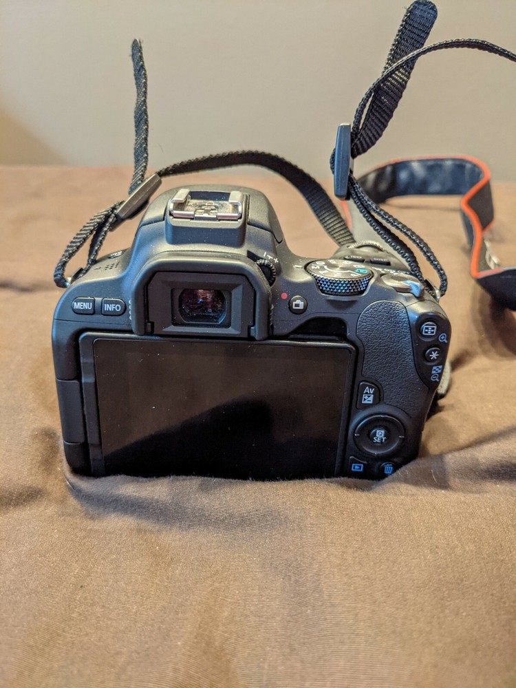 Canon sl2/Fujifilm Xa-3 Bundle