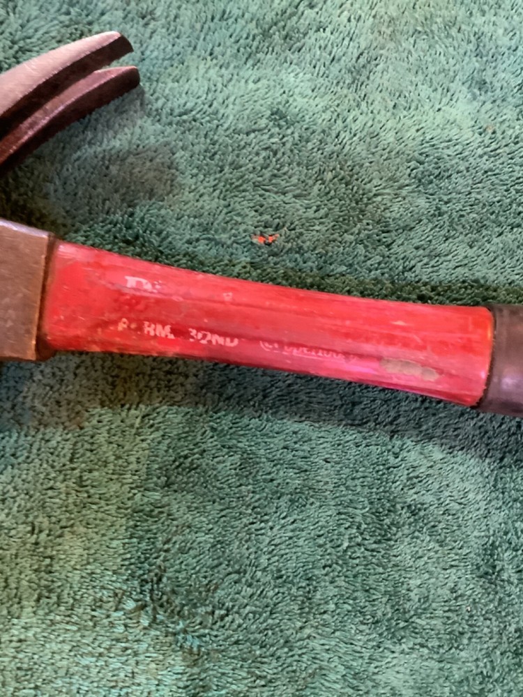 Plumb 1lb 6oz, carpenter hammer