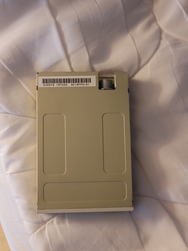 Newtronics Mitsumi D359T6 Floppy Drive