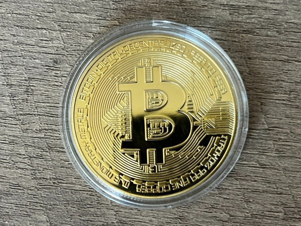 Physical Bitcoin with Gold Luster In Protective Case