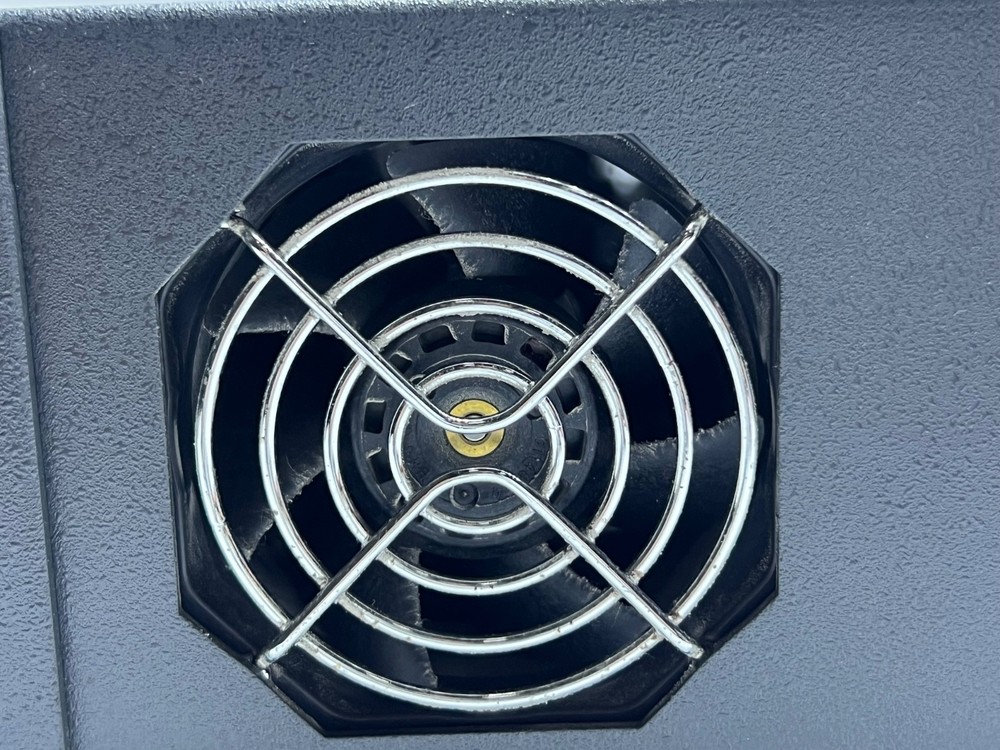 Extron IN1608 SA Scaling Presentation Switcher