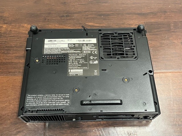 ViewSonic PJL3211 LCD Projector