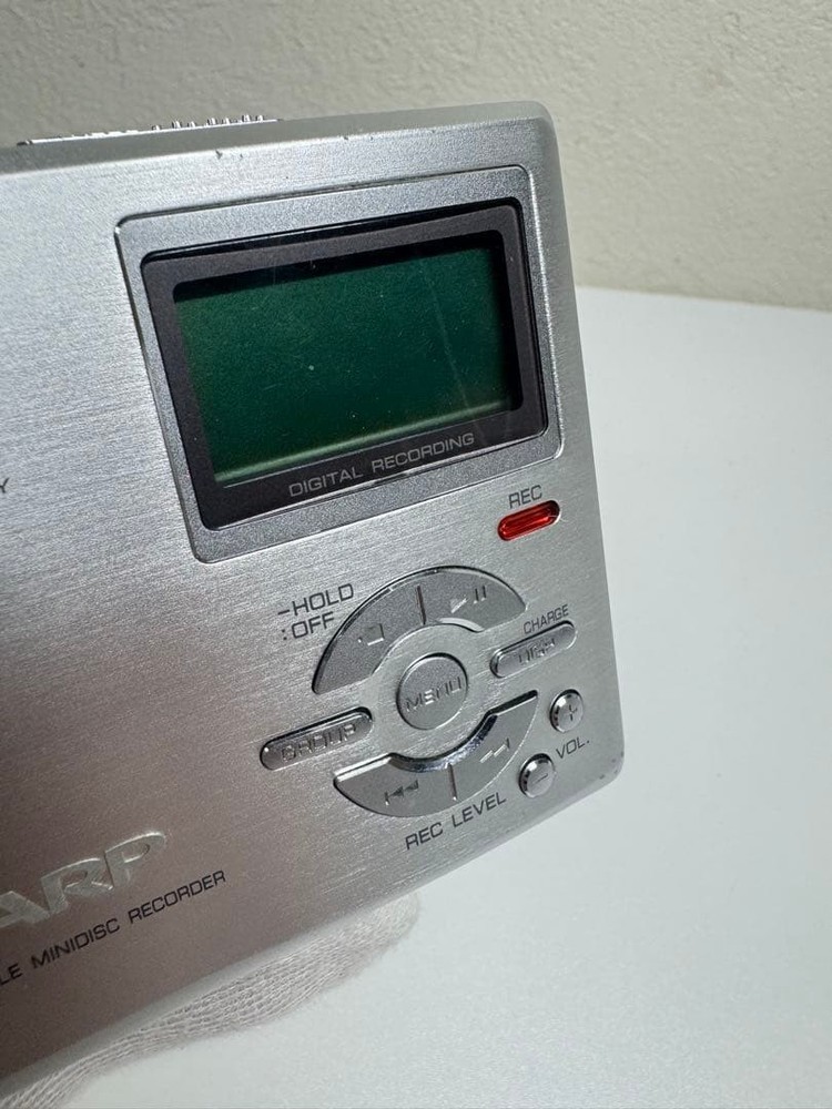 SHARP MD-DR7 Silver Mini Disc Walkman Recorder Check energization Only