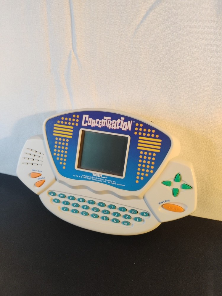 Vintage 1999 Tiger Electronics Concentration Handheld LCD Electronic Game Tested