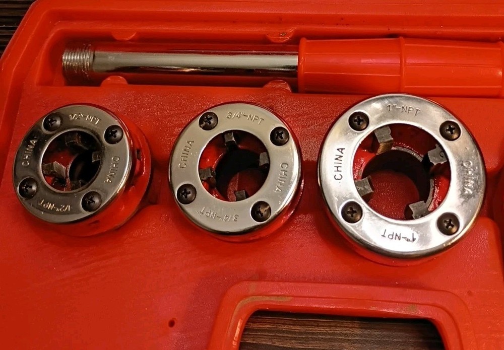 Pipe Threader Ratchet Kit, 1/2" 3/4" 1" Manual Pipe Threading Tool Set