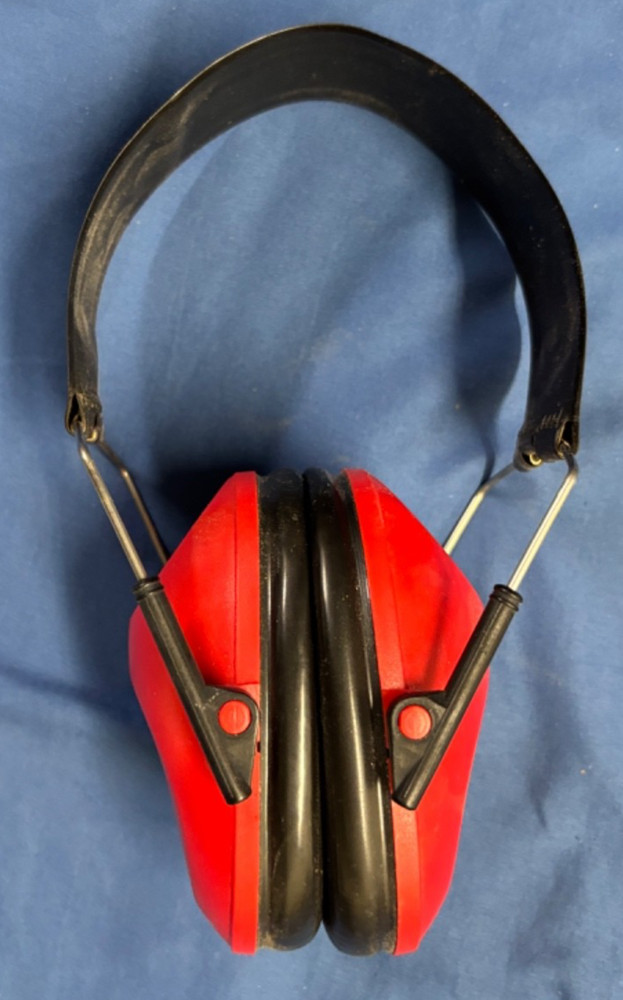 PELTOR Adjustable Size / Noise Cancelling Headset